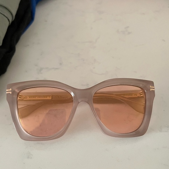 Marc Jacobs Pink sunglasses new no case - Picture 3 of 5